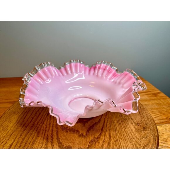 Fenton Peach Crest Round Double Crimped Bowl - Picture 4 of 11